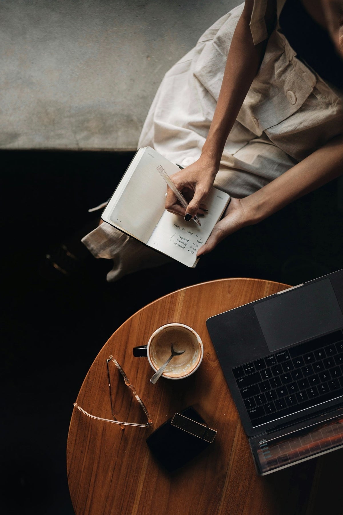 How to Track Your Wins at Work (So You Are Promotion-Ready All Year)