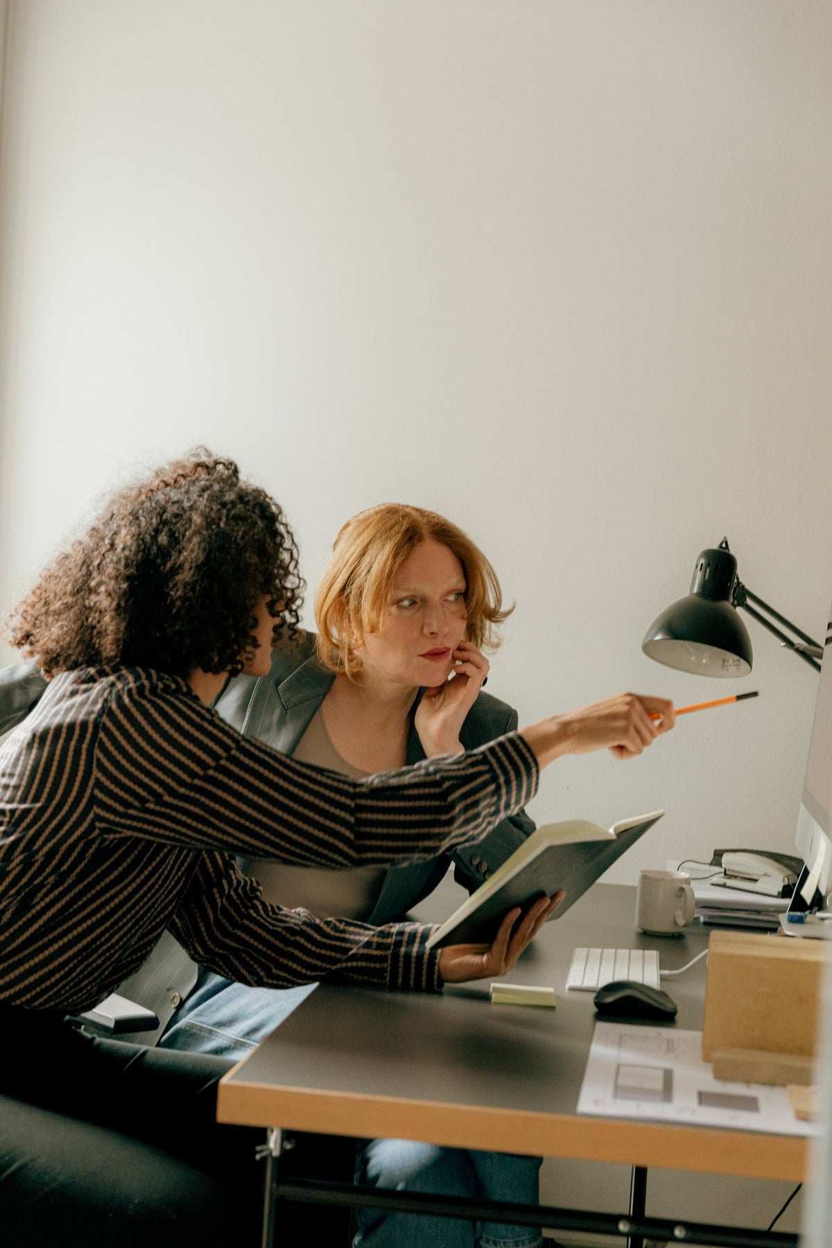How to Manage Your Manager (So You're Never a Surprise)