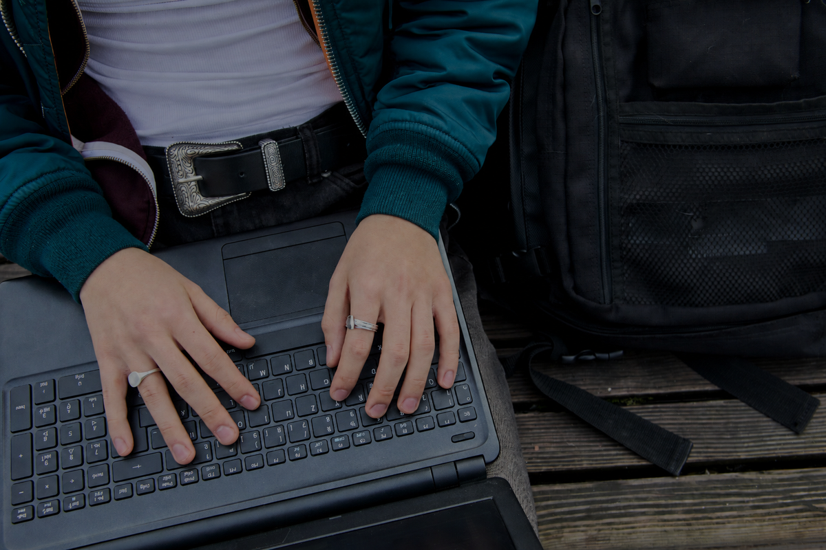 How to Stay Visible in a Hybrid Workplace